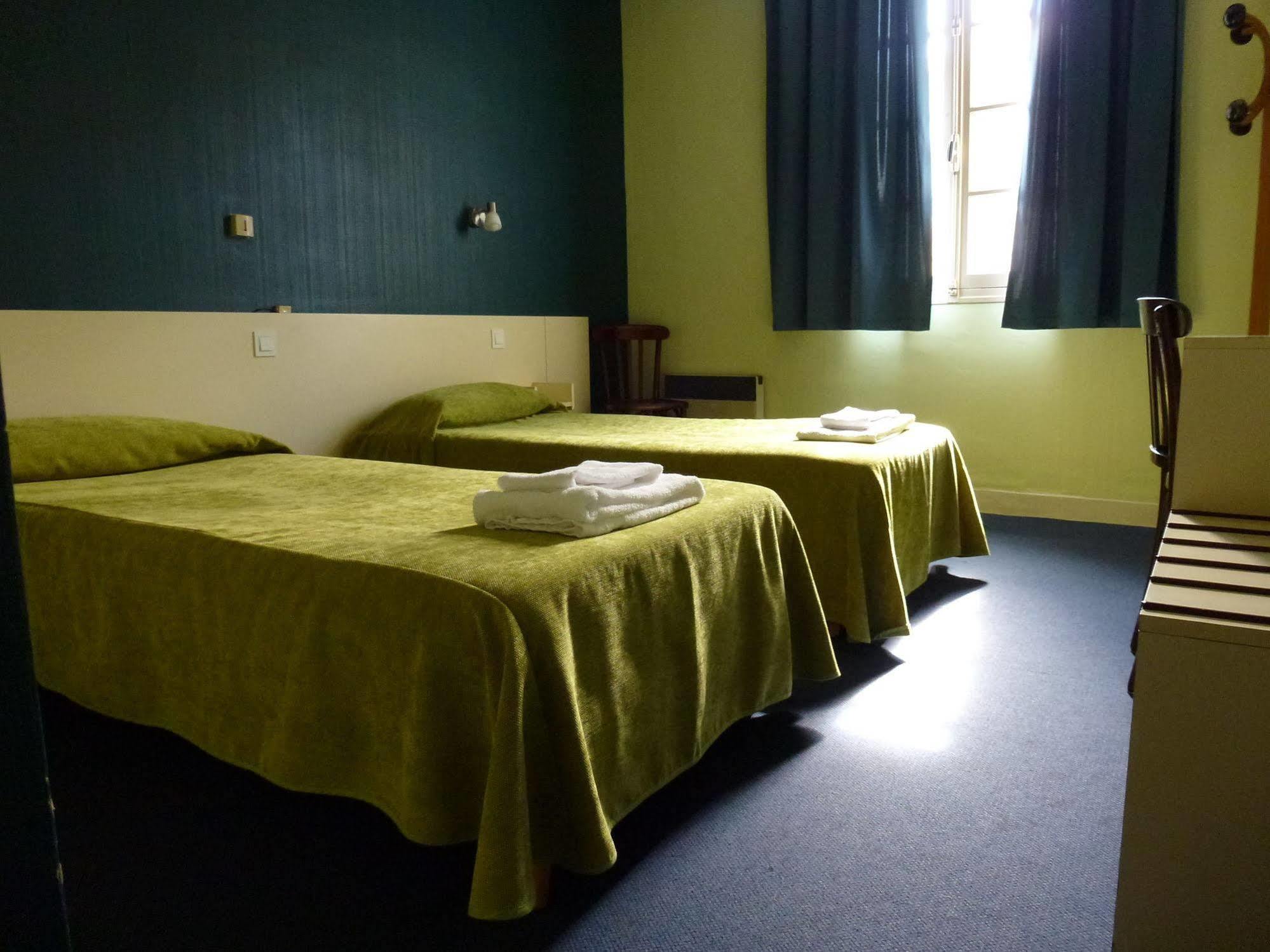 Hotel Croix Des Nordistes 2* Lourdes